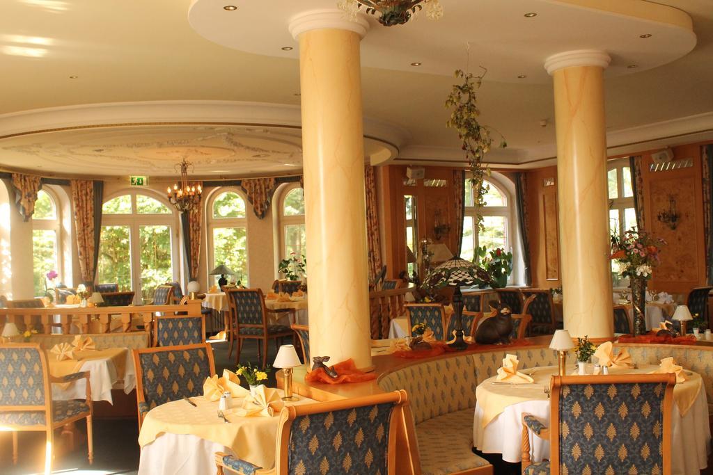 Hotel Und Restaurant Waldschloesschen Crivitz Zewnętrze zdjęcie