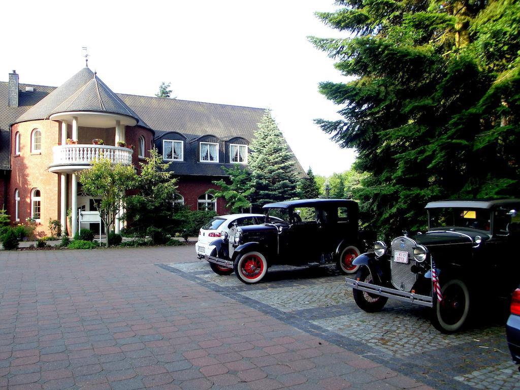 Hotel Und Restaurant Waldschloesschen Crivitz Zewnętrze zdjęcie