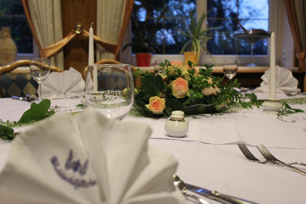 Hotel Und Restaurant Waldschloesschen Crivitz Zewnętrze zdjęcie